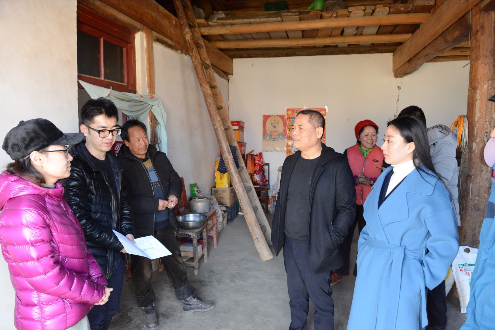 2019.1.23春节慰问太白县驻村事情队员及贫困户.jpg