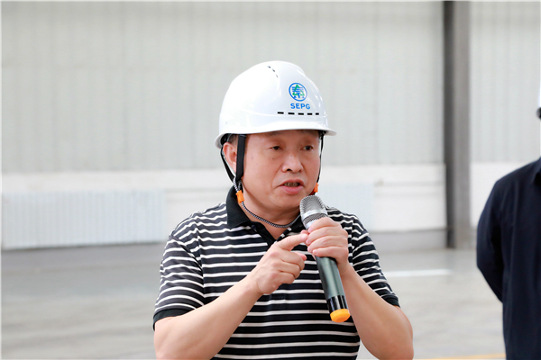 欧博官方网站集团复工复产促增添项目观摩聚会与会职员走进大秦国源三秦环保秦邦园区在榆项目