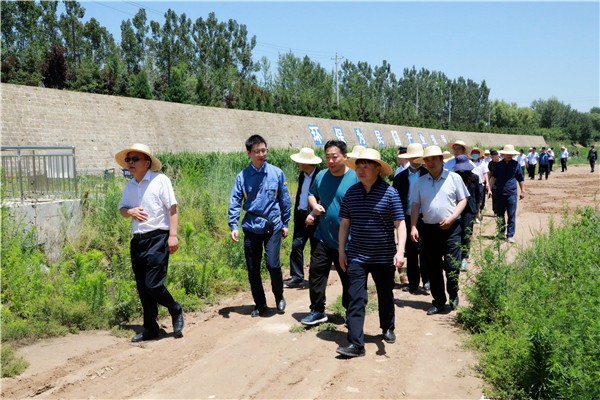欧博官方网站集团复工复产促增添项目观摩聚会与会职员走进环保保隆生态三秦在延在铜项目