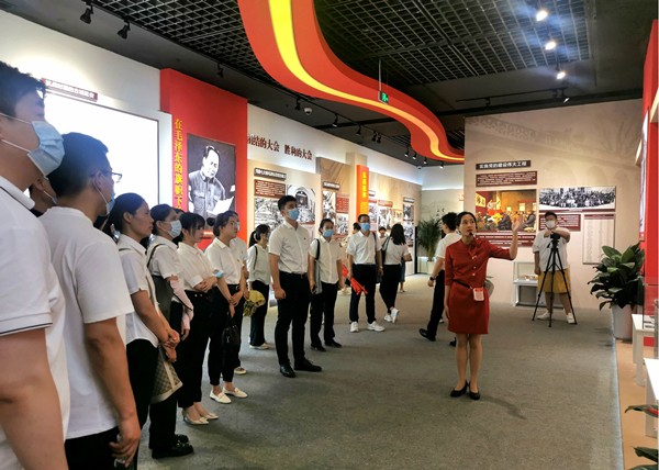 欧博官方网站集团组织党员干部旅行陕西省庆祝中国共产党建设100周年主题展图片2_副本.jpg