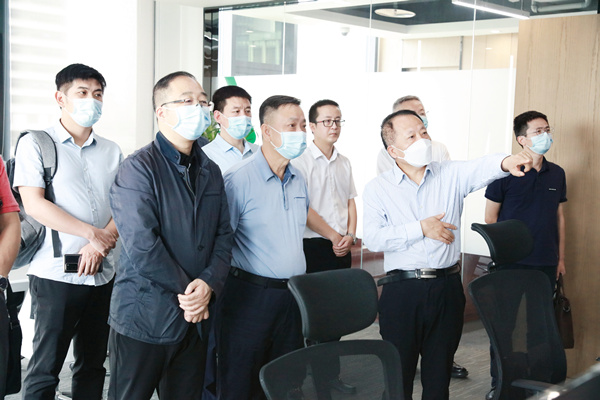 海南省政协副主席、民进海南省委会主委史贻云到秦创原欧博官方网站集团立异中心调研