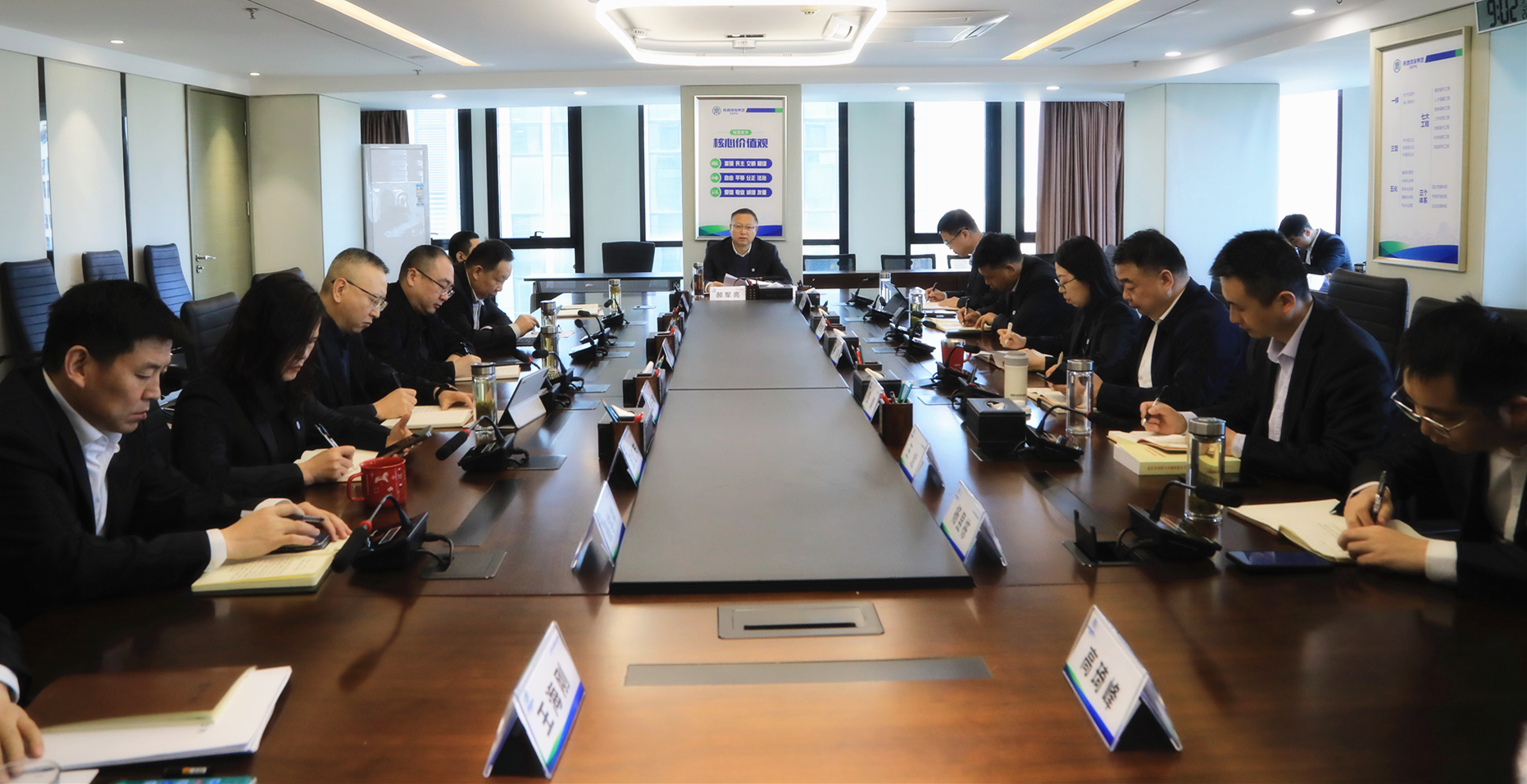 欧博官方网站集团专题转达学习习近平总书记主要讲话和天下两会精神